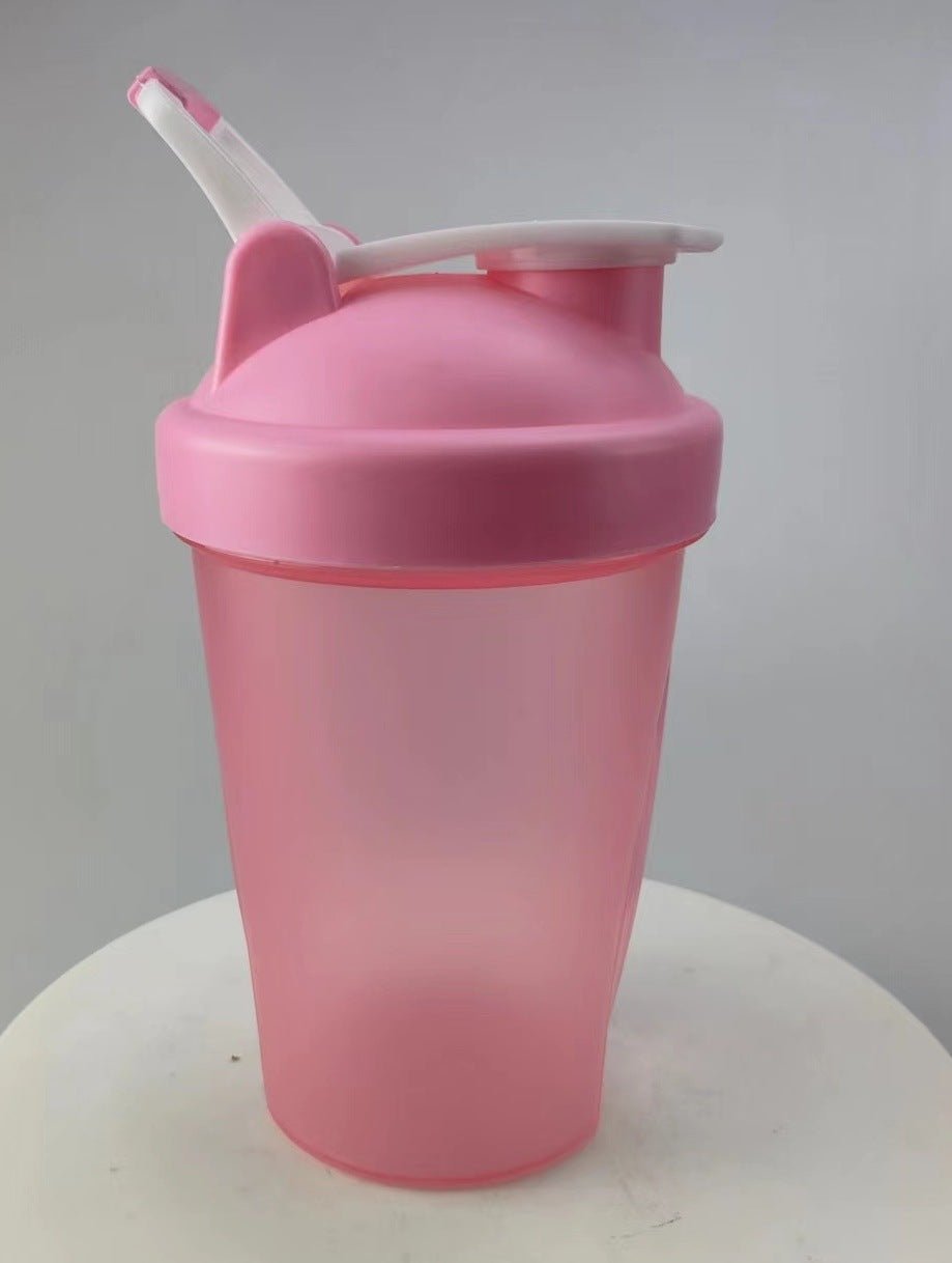 Fitness portable shaking cup protein powder milk shake cup 600ml mixing cup sports plastic water cup - IronWear Co.